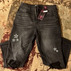 Black NoBoundaries Jeans size11. High rise waist w/ open knee access.